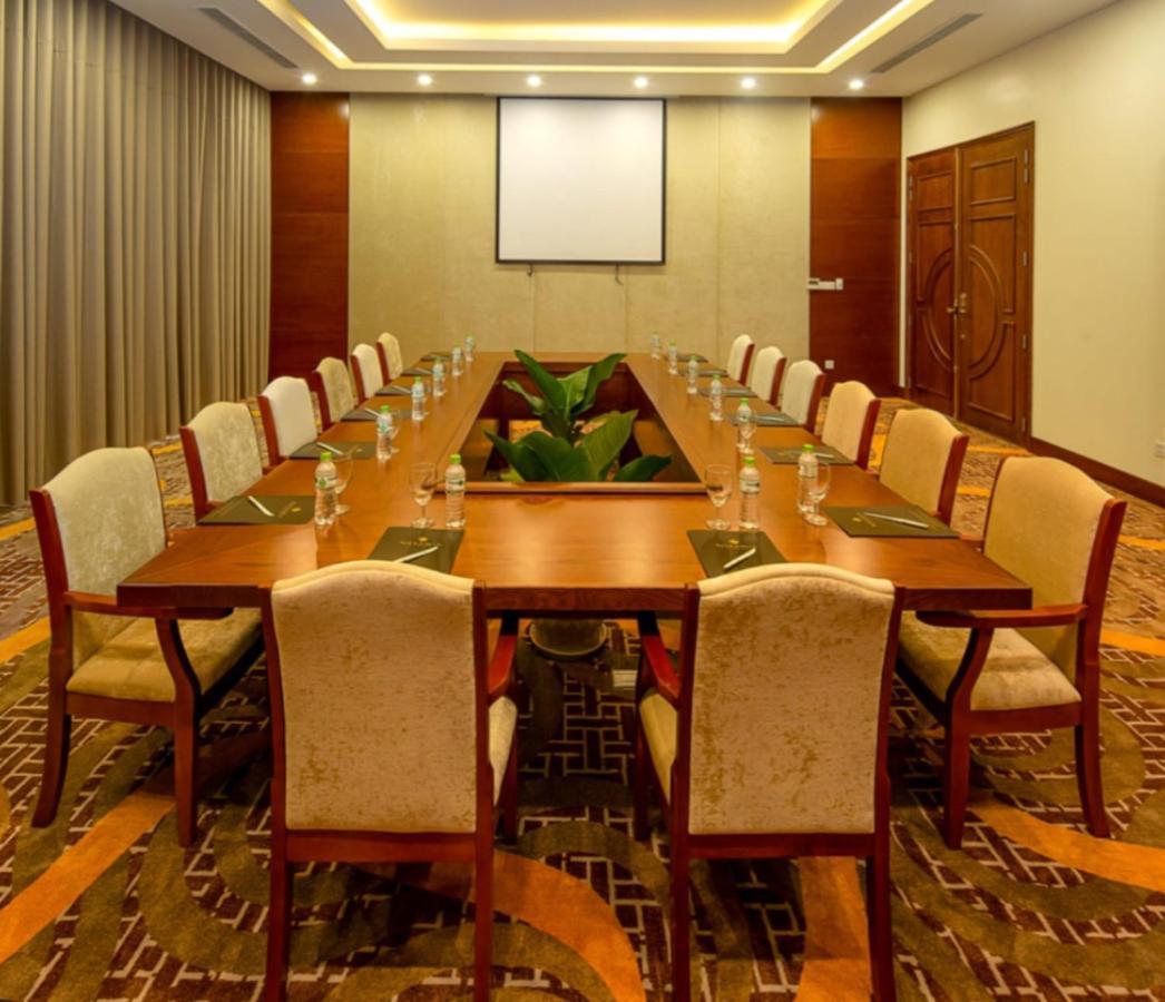 Xavia Hotel Quy Nhon Exteriör bild